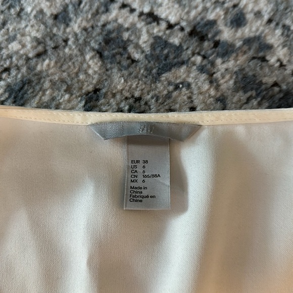 White H&M Blouse - Picture 2 of 5